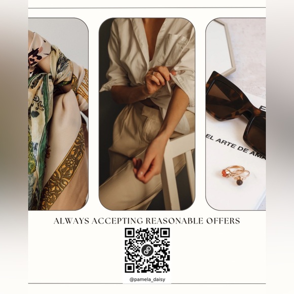 A&F Black Distressed Mom Jeans - Picture 6 of 6